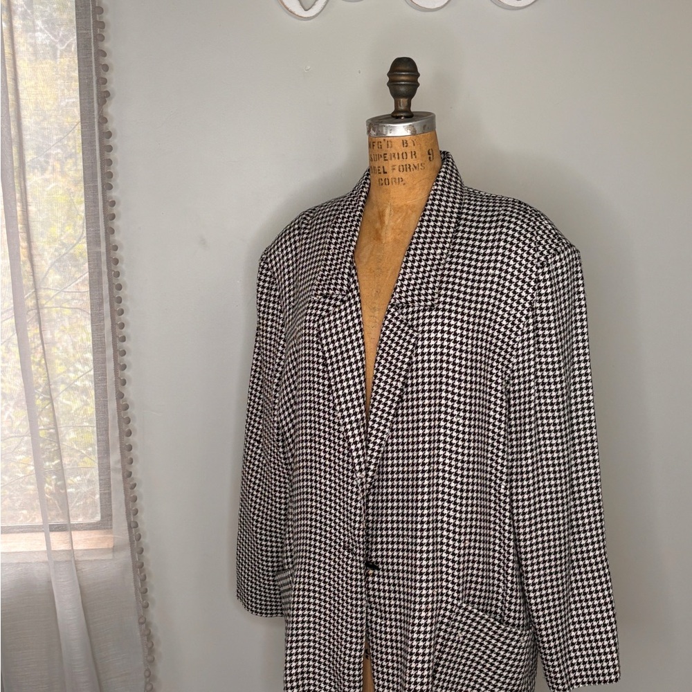 Vintage 1990s soft supple Maren Brand Black and White Houndstooth Blazer size XL